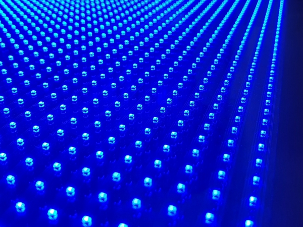한국광기술원, 능동구동형 투명 LED 전광판 기술 개발